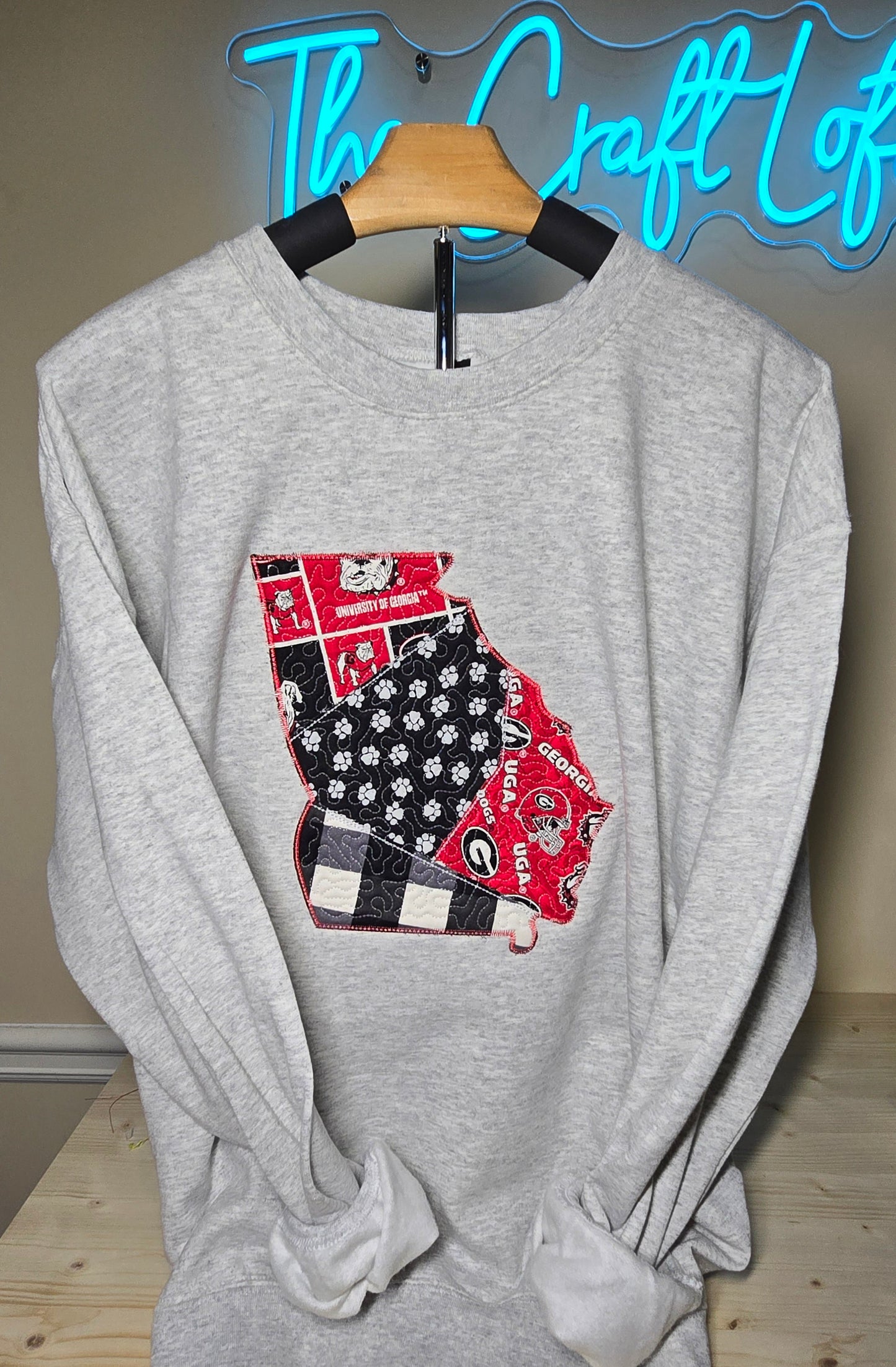 Georgia Dawgs Embroidered Patchwork Quilted Crewneck Sweatshirt