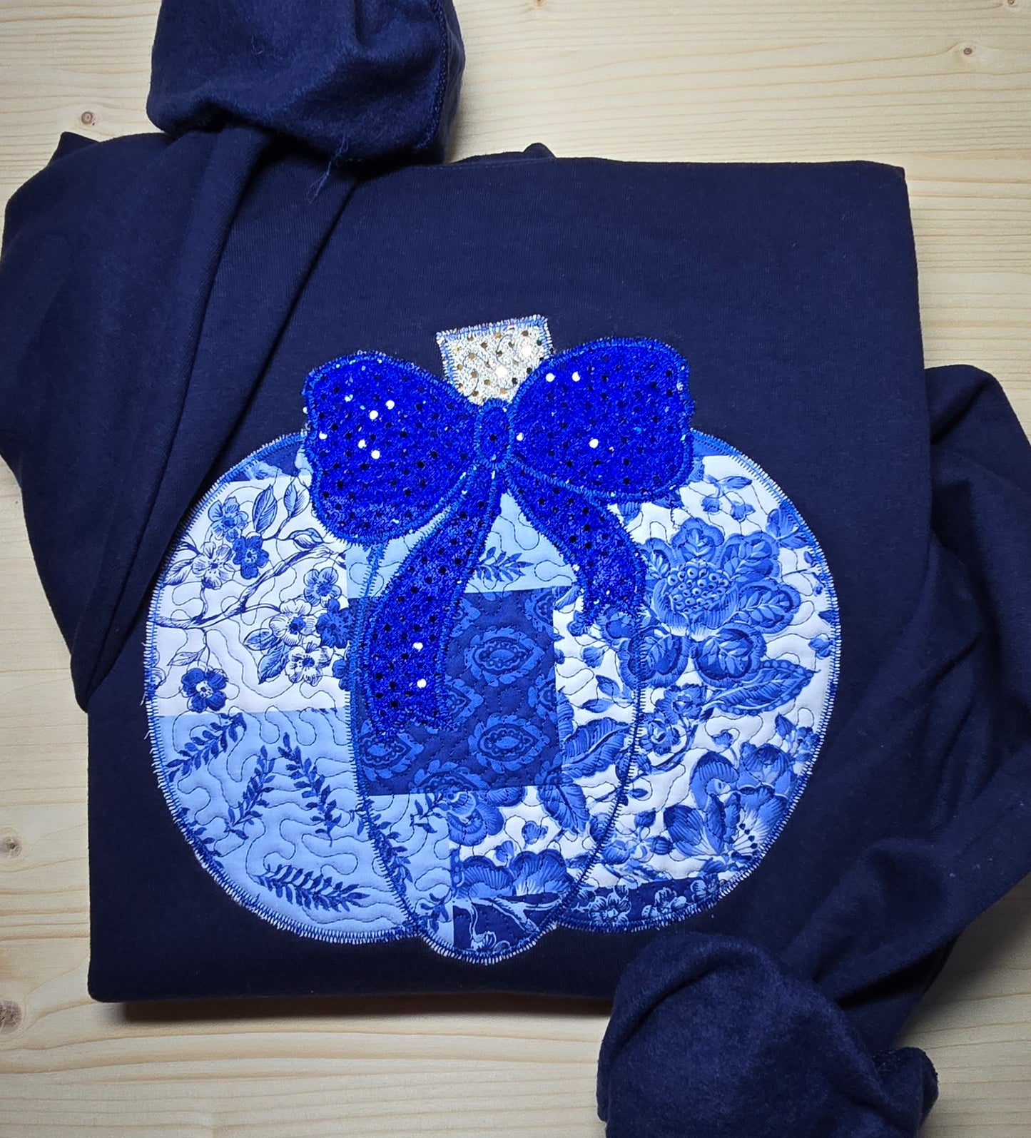 Embroidered Quilted Pumpkin Blue Vintage with Sequins Crewneck Sweatshirt